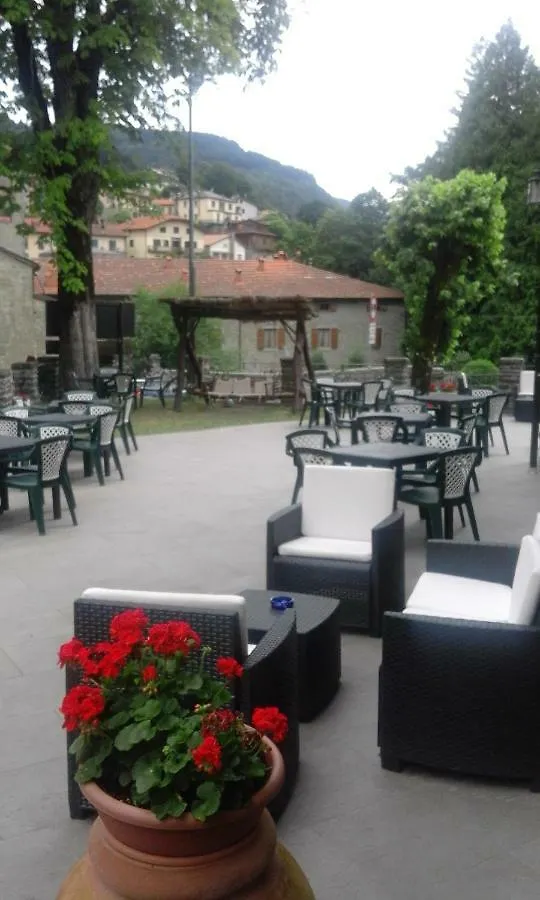 *** Hotel La Foresta Albergo Ristorante Pizzeria Badia Prataglia Italy